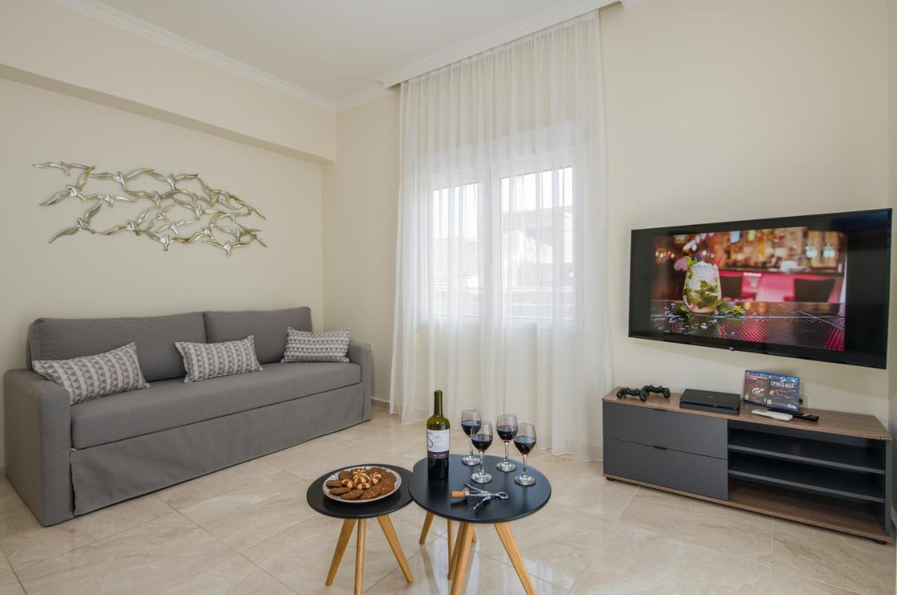 Center Manolia Dream 3 Bedroom 100m Away From The La Canée